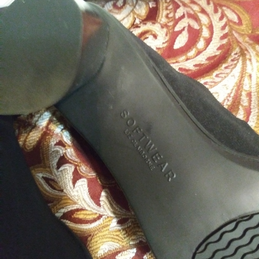 Shoes - Picture 3 of 5